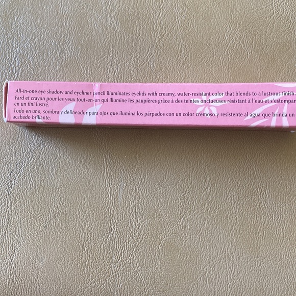 ❤️NEW❤️ Mary Kay Soft Luster Eye Color Stick - Violet Dawn - Picture 5 of 6